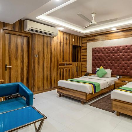 Hotel Orion Crystal Kalküta Dış mekan fotoğraf