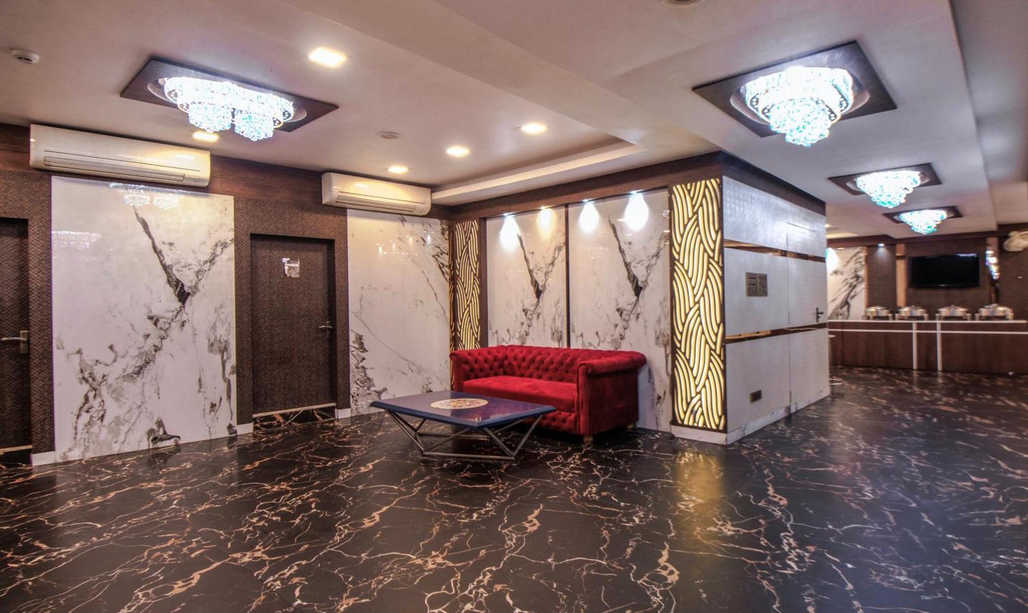 Hotel Orion Crystal Kalküta Dış mekan fotoğraf