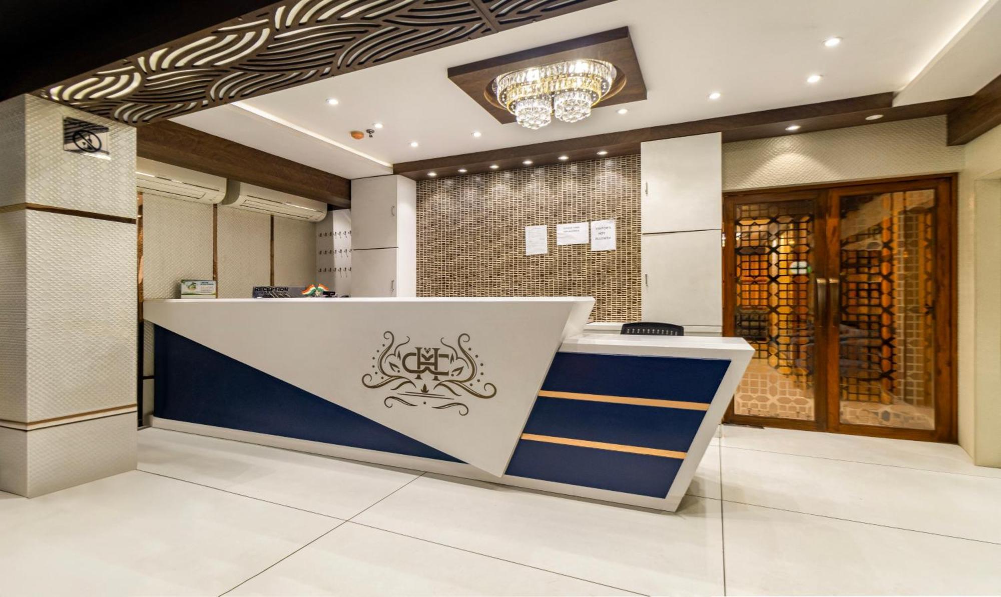 Hotel Orion Crystal Kalküta Dış mekan fotoğraf